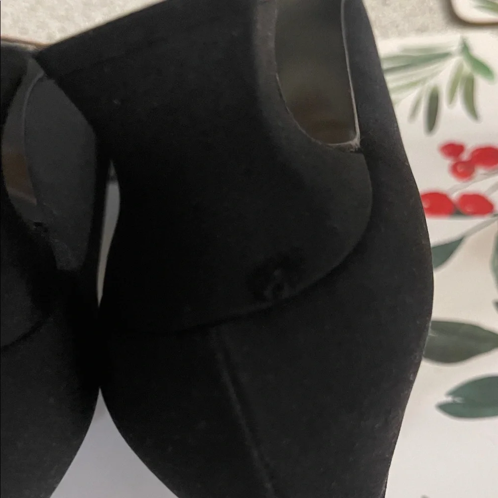 Stuart Weitzman Elegant Black Women's Shoes